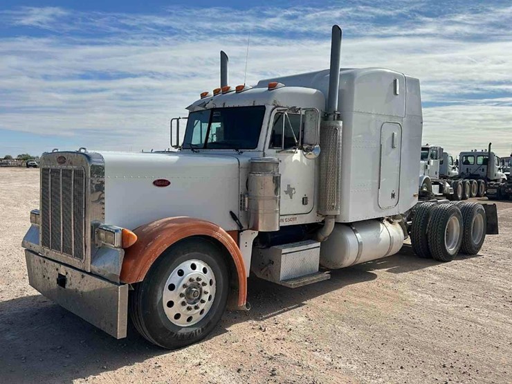 2001-peterbilt-379-image-1