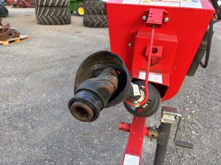 #10992-•-10x63-swing-away-auger-image-2