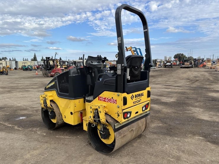 2017-bomag-bw120-image-4