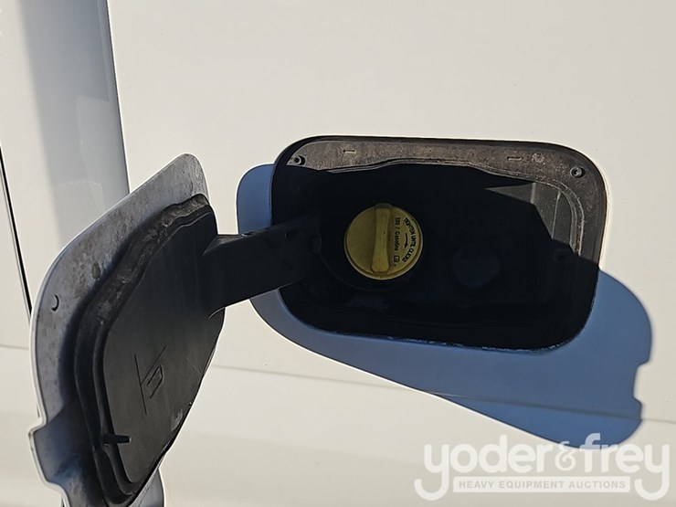 ford-f350-xl-image-15