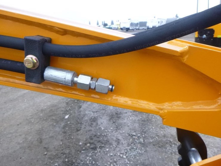 2025-vicsec-vc15-hydraulic-excavator-image-13