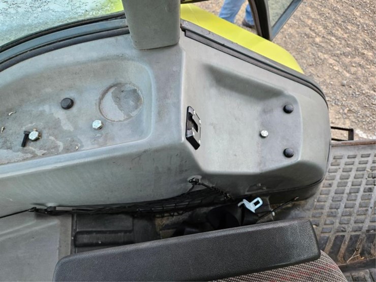 massey-ferguson-4325-image-25