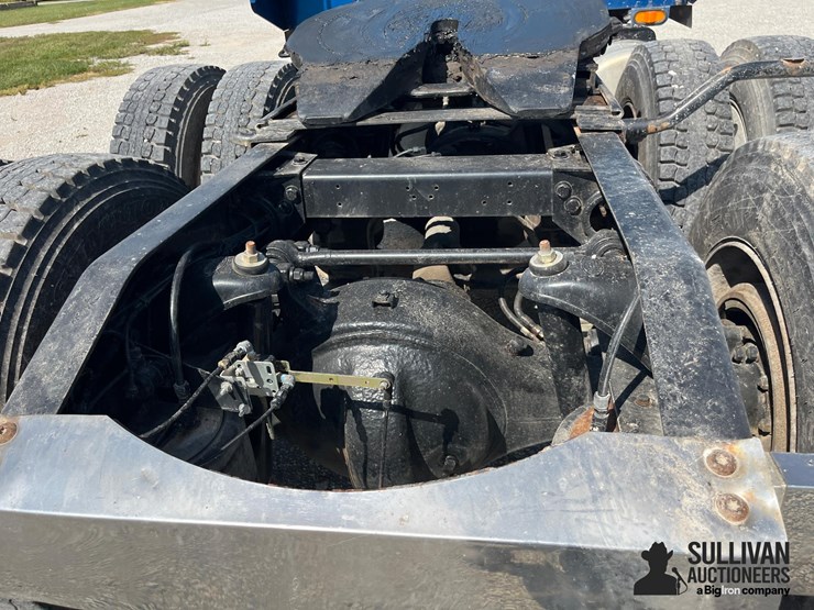 1994-peterbilt-377-image-11