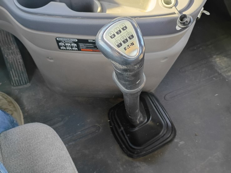 freightliner-cascadia-125-image-49