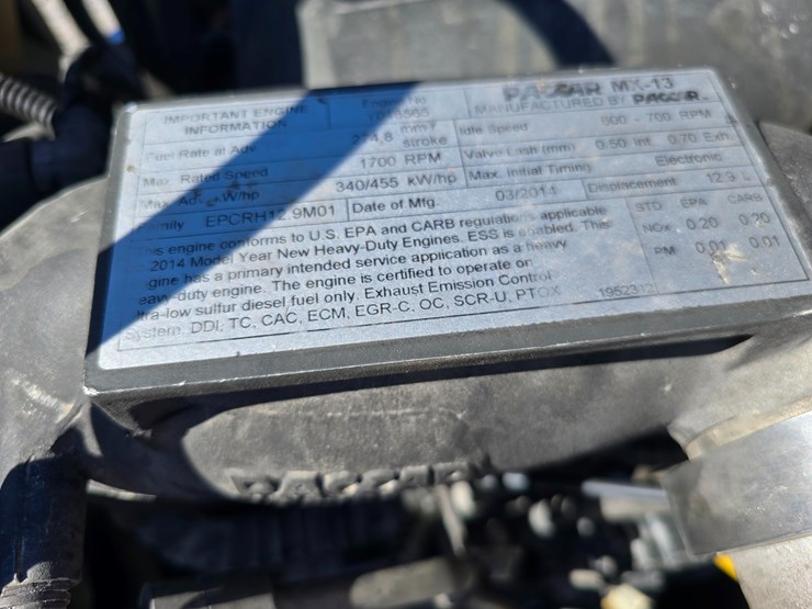 peterbilt-579-image-56