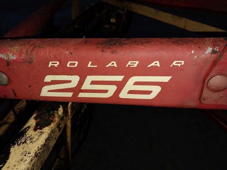 new-holland-256-image-5