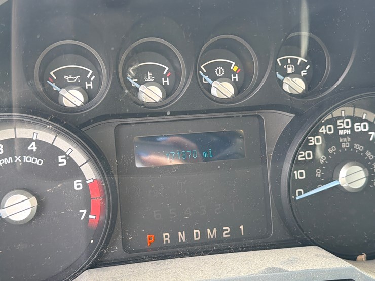 ford-f250-xl-image-19