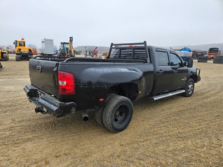 2008-chevrolet-3500-image-5