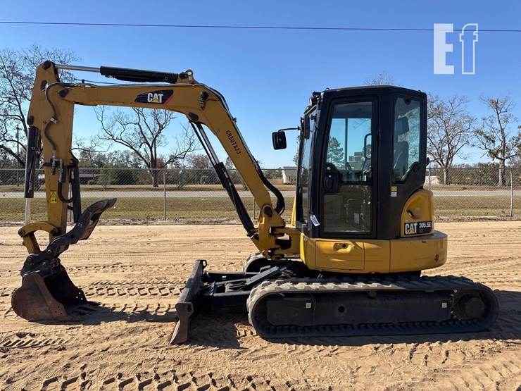 2019-caterpillar-305.5e2-cr-image-1