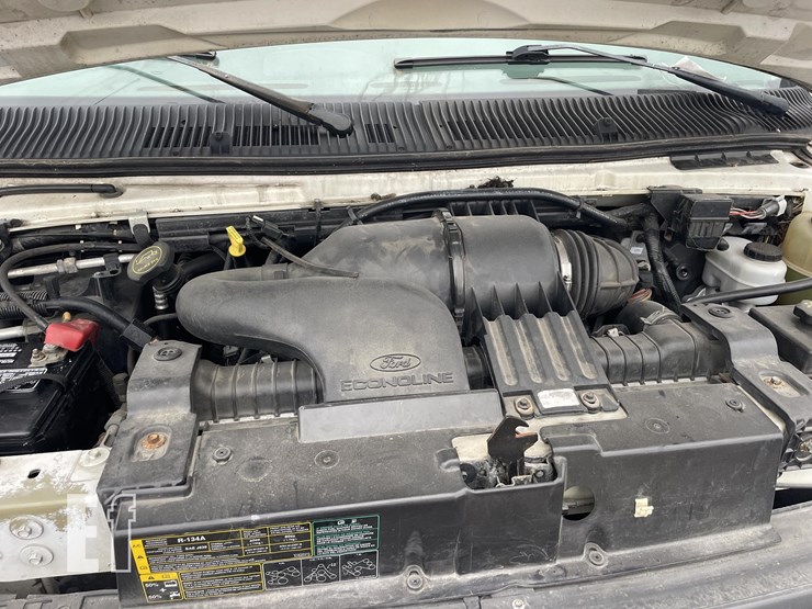 2005-ford-e250-image-17
