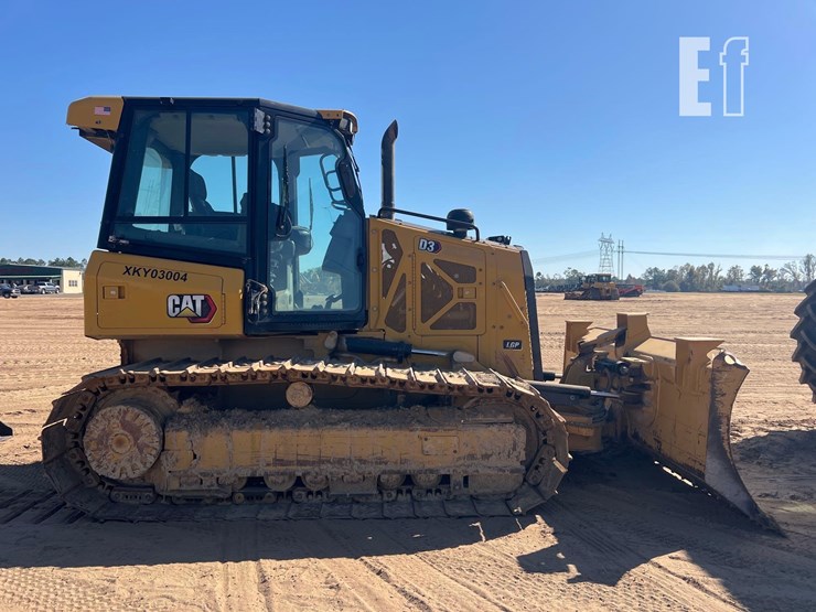 2022-caterpillar-d3-lgp-image-7