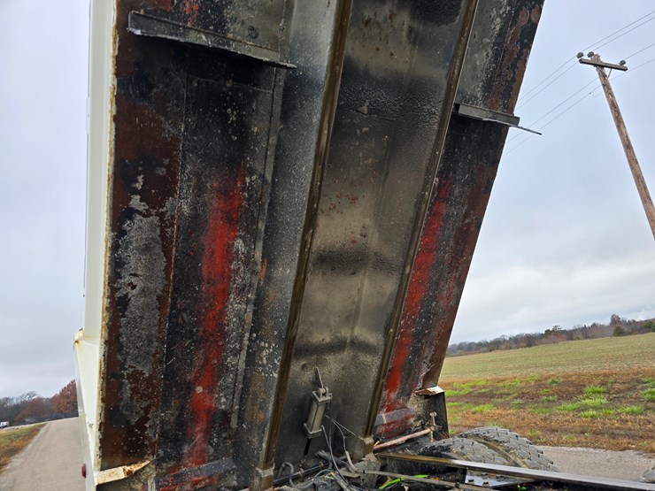 peterbilt-367-image-81