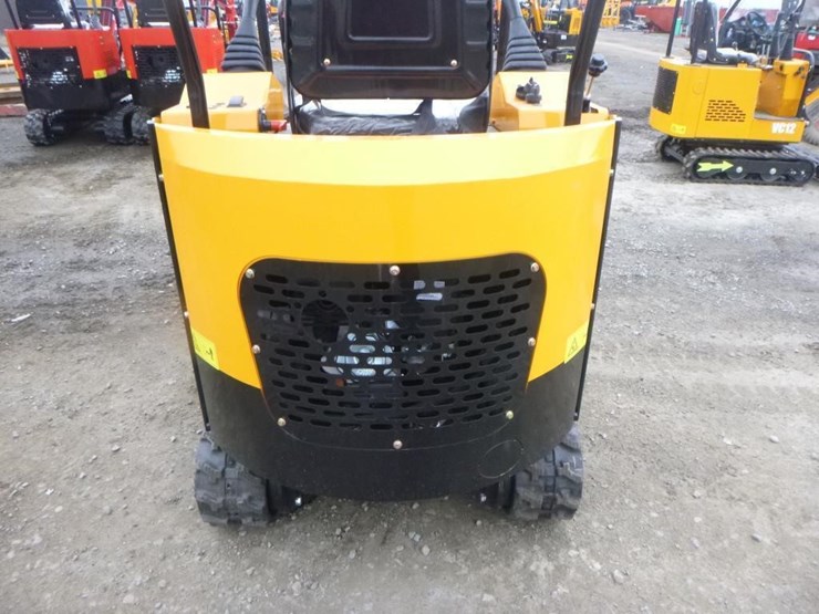 2025-vicsec-vc15-hydraulic-excavator-image-17