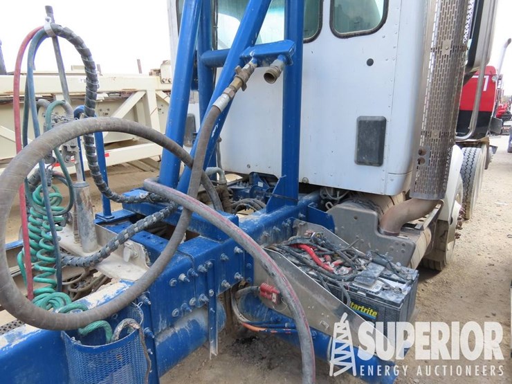 2018-peterbilt-367-image-5