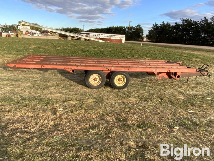 hesston-60a-stack-mover-image-4