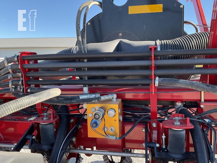 case-ih-1250-image-23