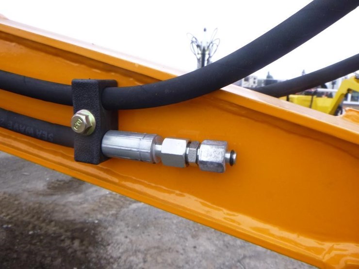 2025-vicsec-vc15-y-hydraulic-excavator-image-13