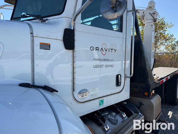 2014-peterbilt-337-image-10