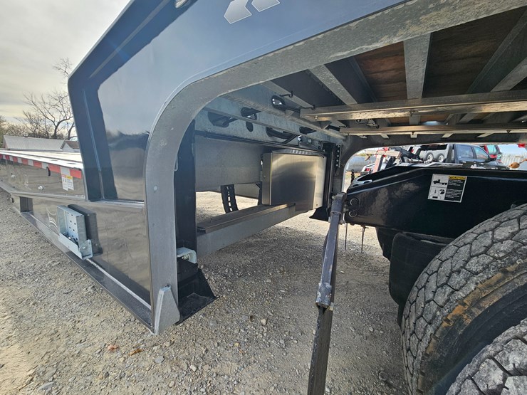 2025-landoll-440-image-28