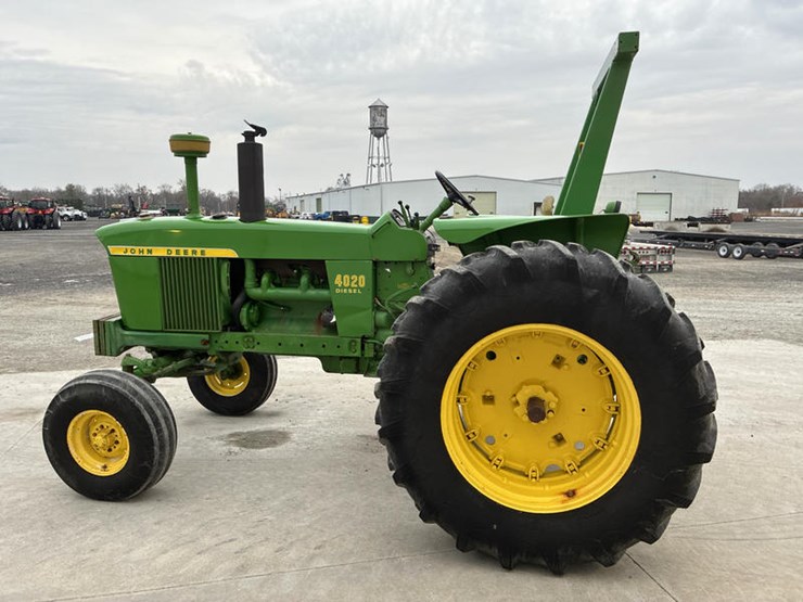 john-deere-4020-image-8