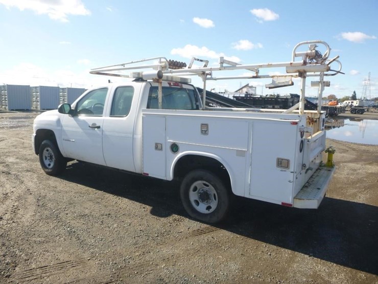 2009-chevrolet-2500-image-4