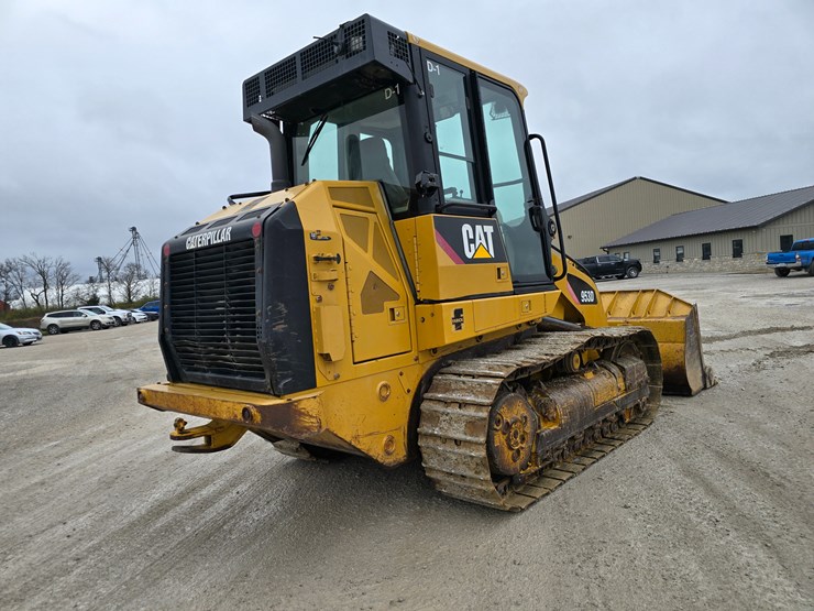 caterpillar-953d-image-30