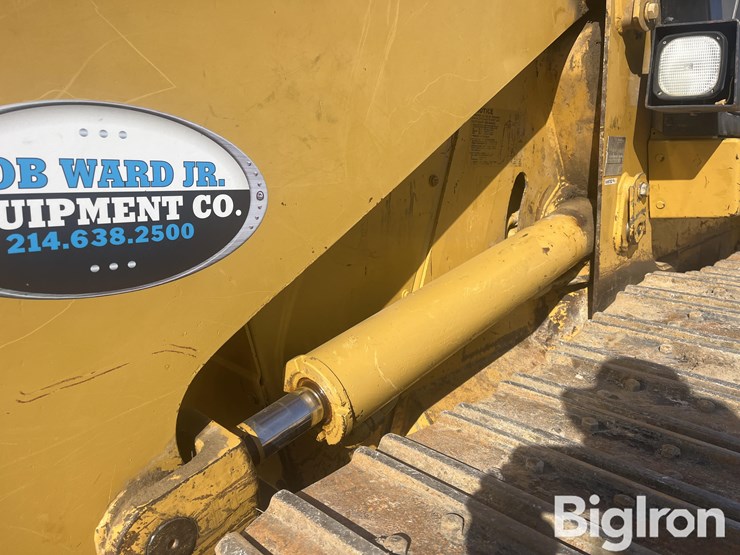 caterpillar-953c-image-10