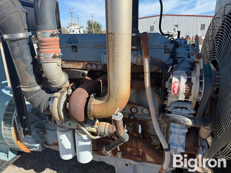 marathon-magna-200kw-skid-mounted-diesel-generator-image-9