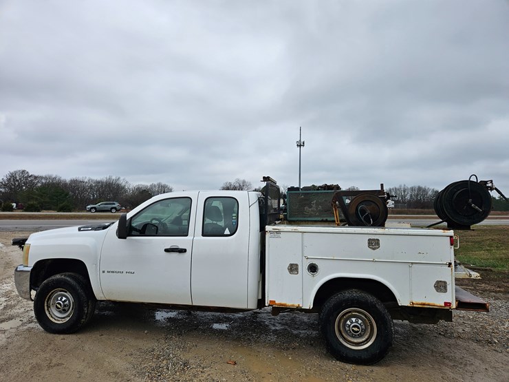 chevrolet-silverado-2500-image-7