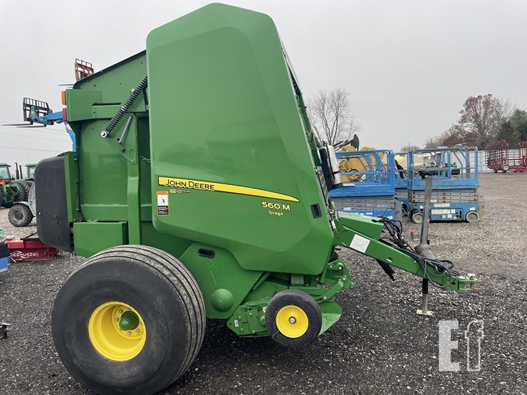 2022-john-deere-560m-image-3