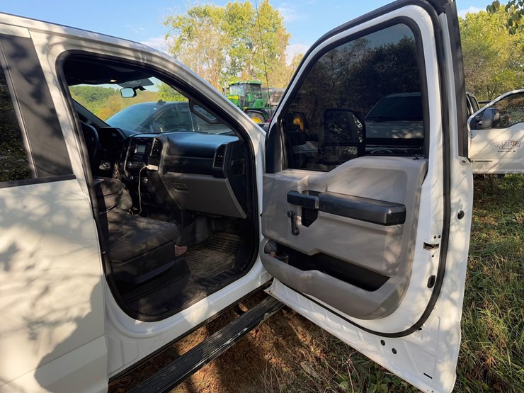2019-ford-f250-image-24
