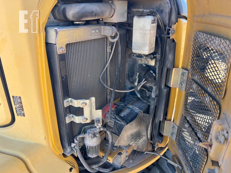 2015-deere-35g-image-30