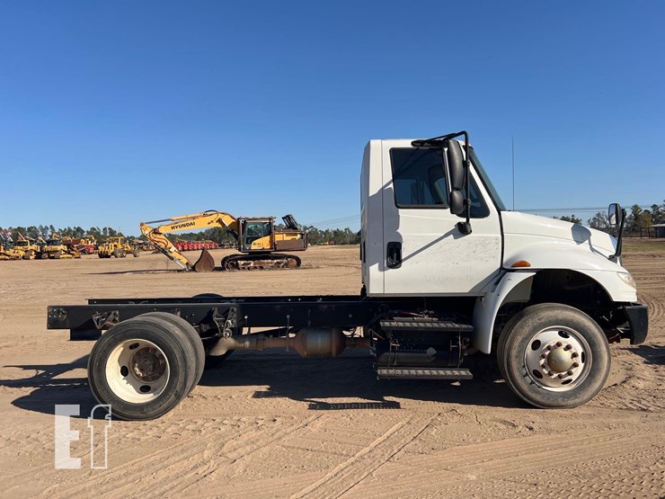 international-durastar-4300-image-5