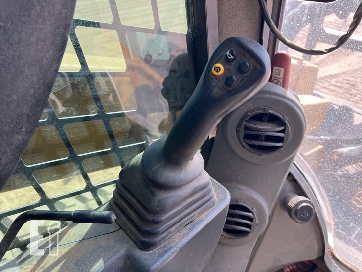 caterpillar-299d3-xe-image-31