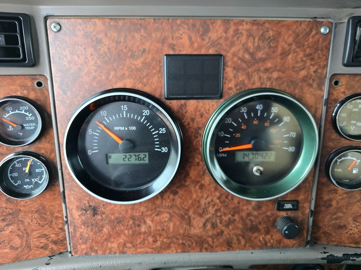 kenworth-t800-image-66