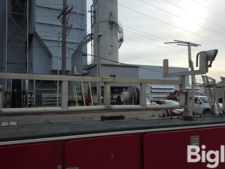 2004-international-durastar-4300-image-11