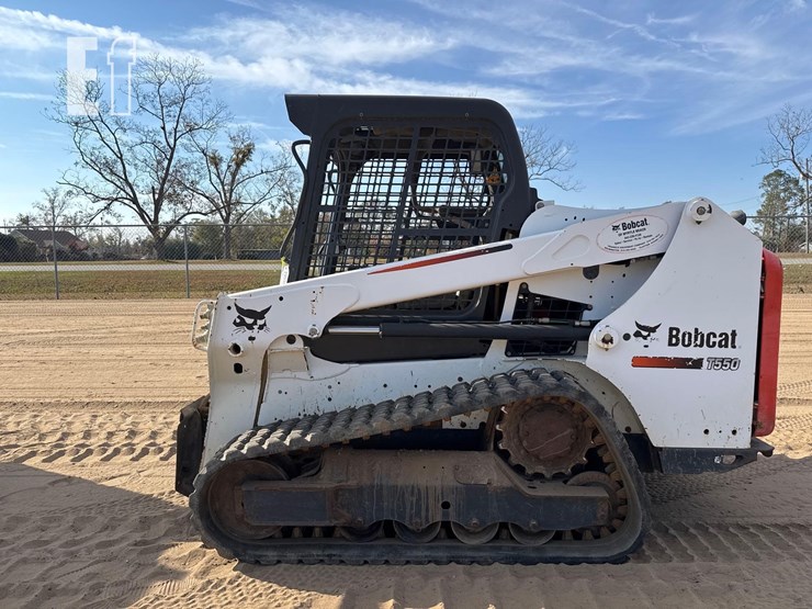 2016-bobcat-t550-image-1