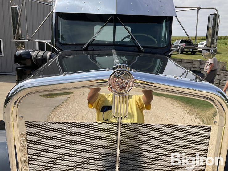 kenworth-w925-image-9