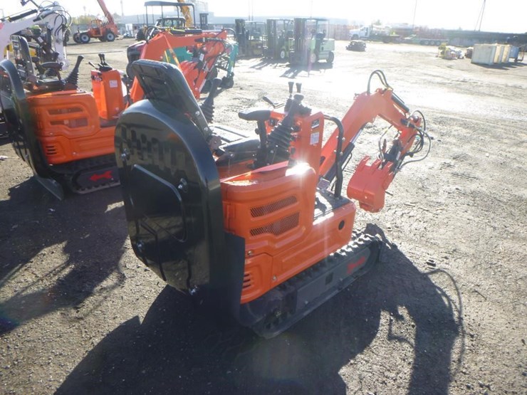 blt-319-hydraulic-excavator-image-3