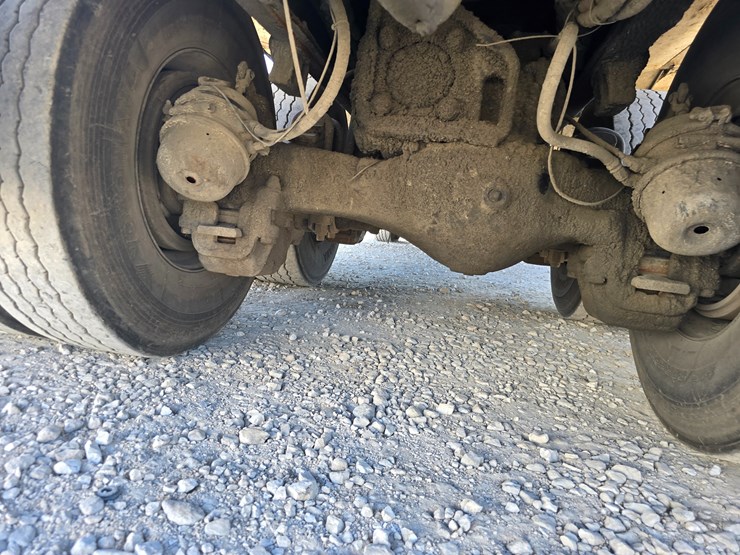 2007-mack-le613-image-98