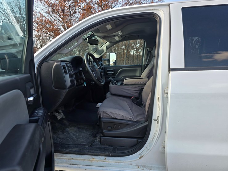 chevrolet-silverado-5500hd-image-67