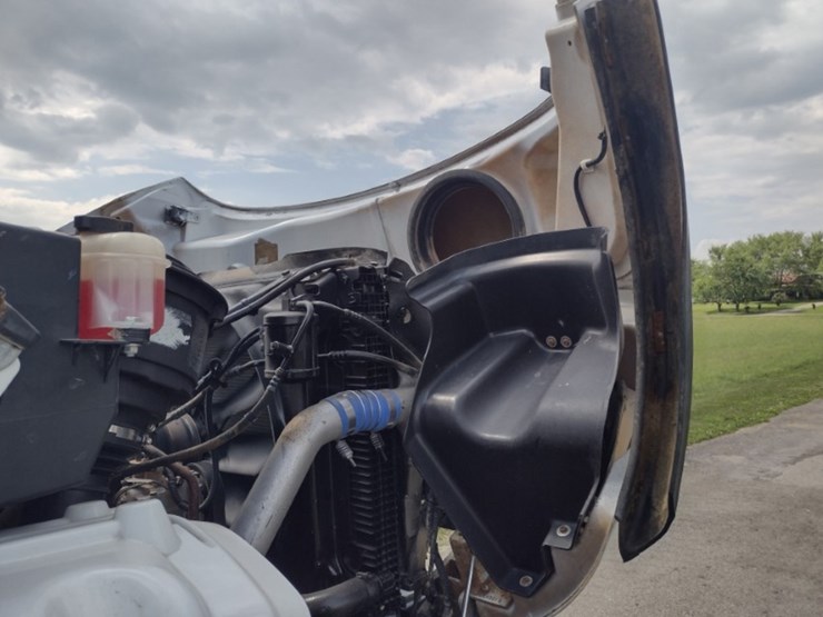 freightliner-m2-106-image-17