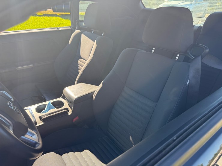 #1735-•-2013-dodge-challenger-(wi-title-in-delay)-(black-river-falls,-wi)-image-10