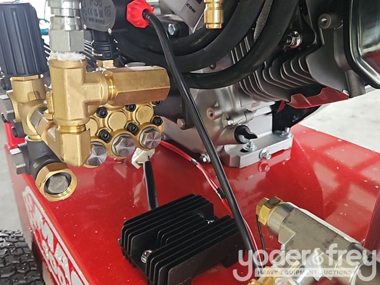 unused-magnum-4000-gold-pressure-washer,-15hp,-electric-start,-12v-system,-diesel-fire-burner-image-18