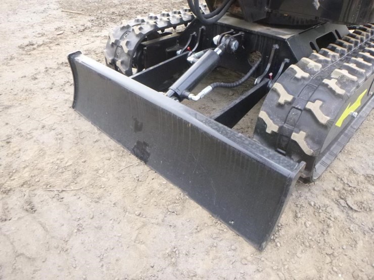 2025-vicsec-vc13c-hydraulic-excavator-image-15