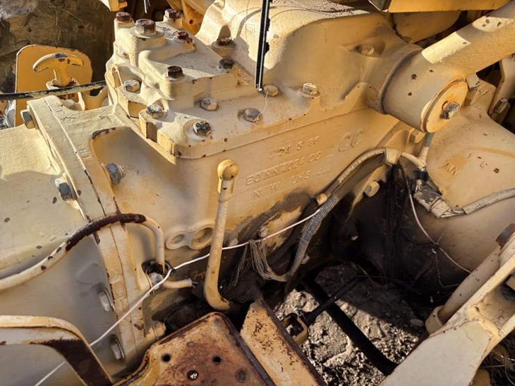 1975-ford-445a-image-40