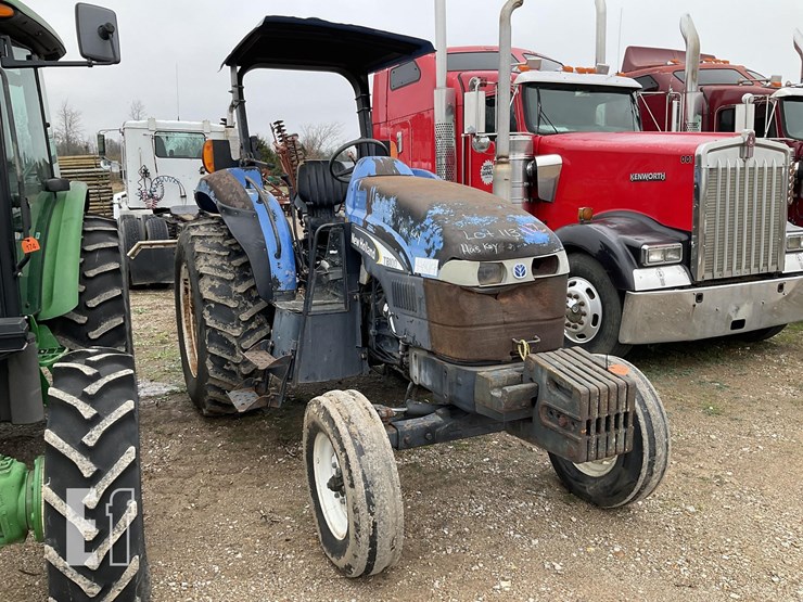 new-holland-tb100-image-1