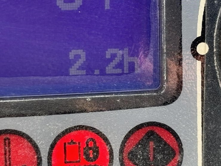 2022-bobcat-e10e-hydraulic-excavator-image-47