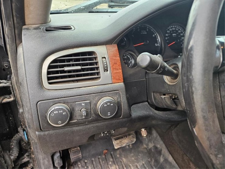 2008-chevrolet-3500-image-35