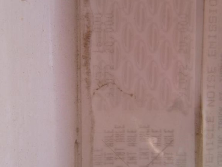 2009-sterling-lt9500-image-28